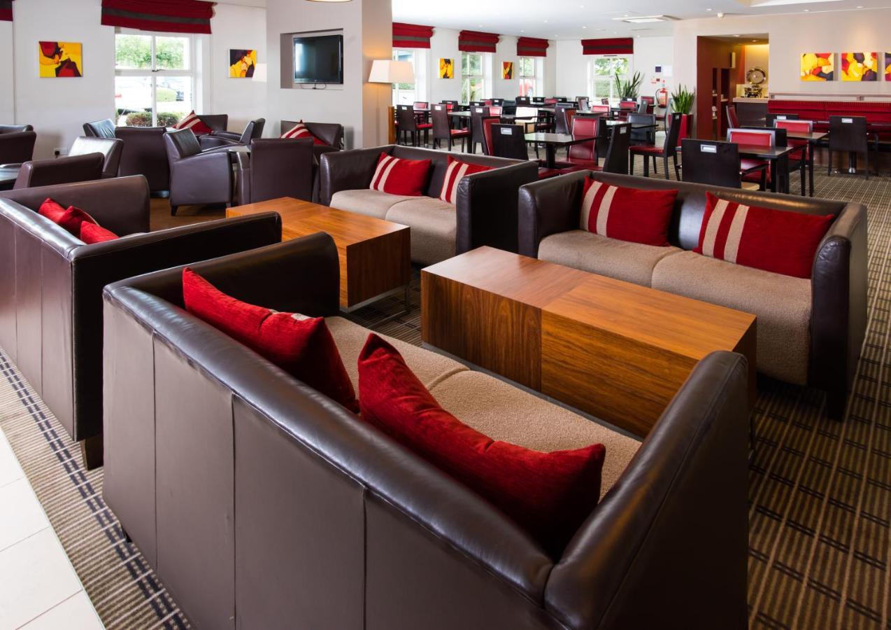 Holiday Inn Express Derby Pride Park By Ihg Eksteriør billede