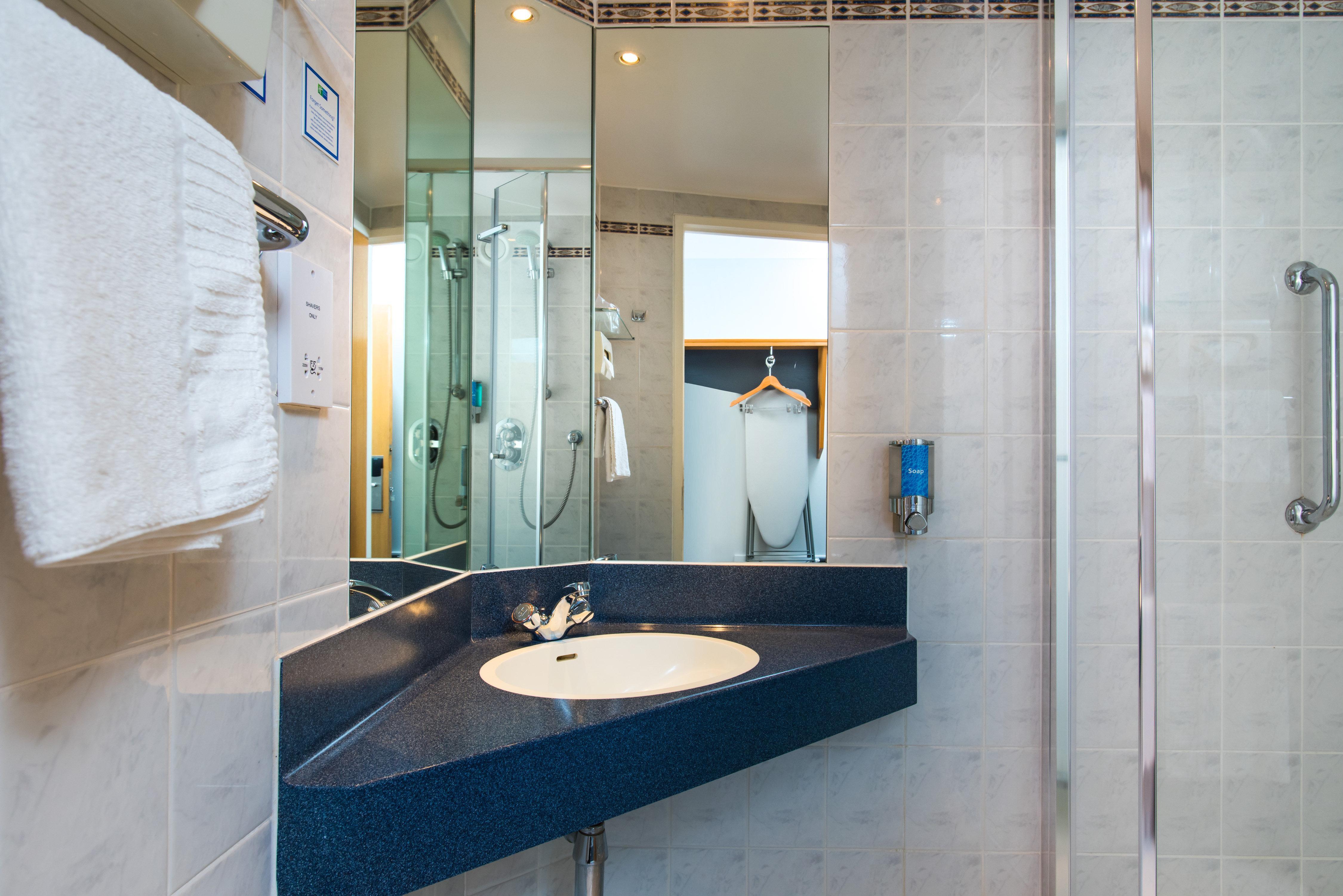 Holiday Inn Express Derby Pride Park By Ihg Eksteriør billede