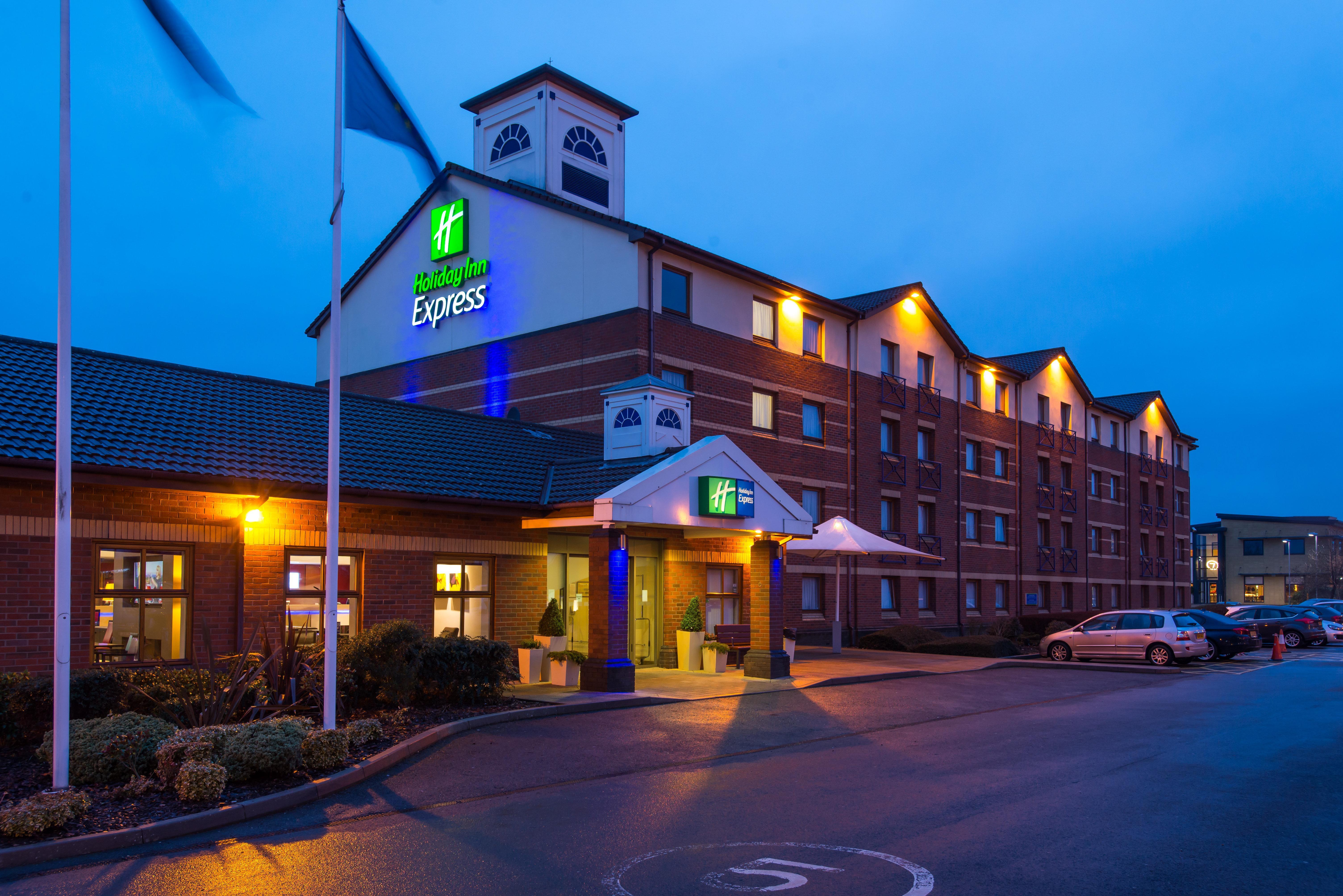 Holiday Inn Express Derby Pride Park By Ihg Eksteriør billede