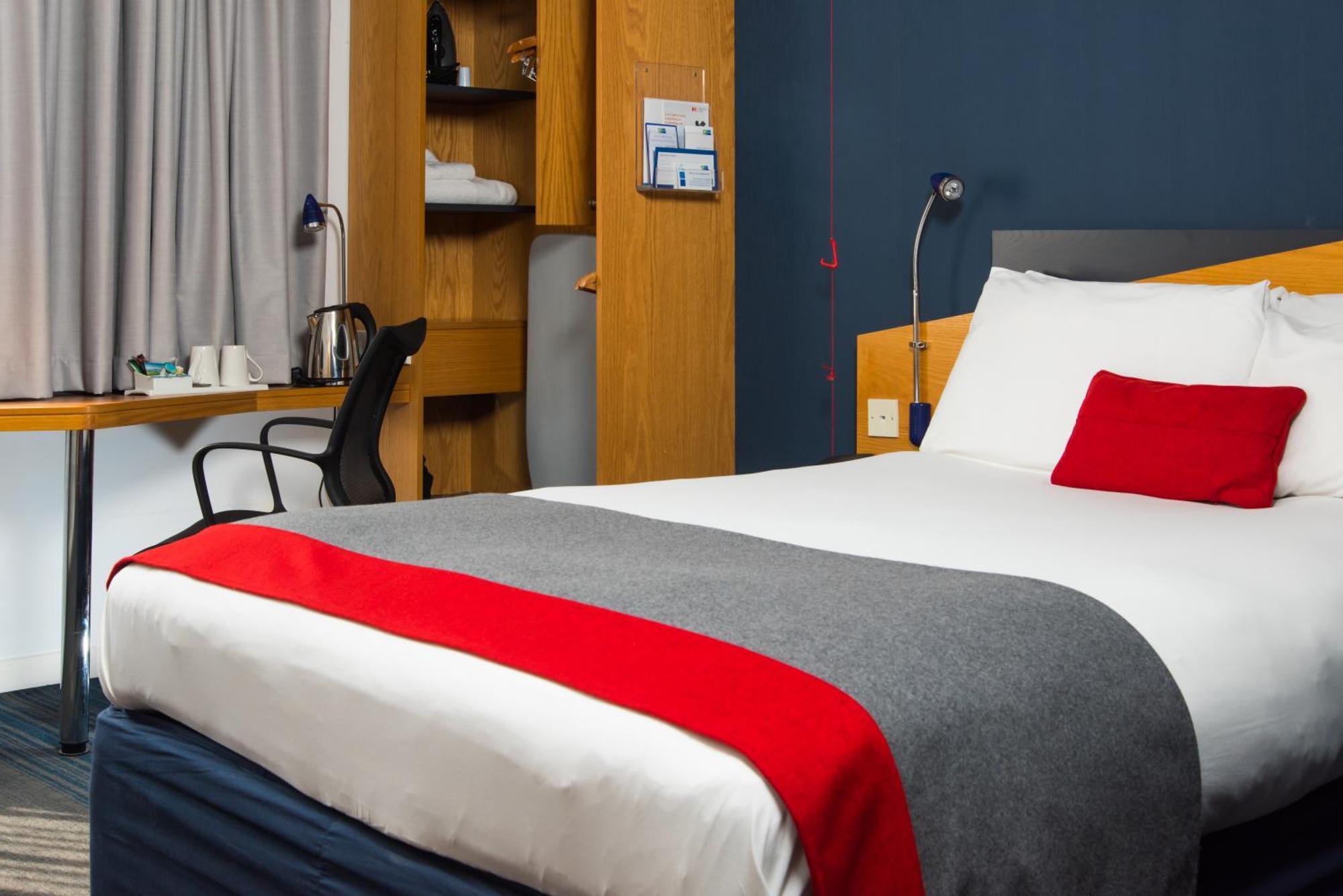 Holiday Inn Express Derby Pride Park By Ihg Eksteriør billede